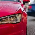 Kuinka poistaa halkeama ajovalosta: Lifehack kaikkien kuljettajien käytettävissä