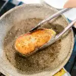 Miksi kaada sitruunamehpannulle ennen kalan paistamista: he tekevät sen syystä